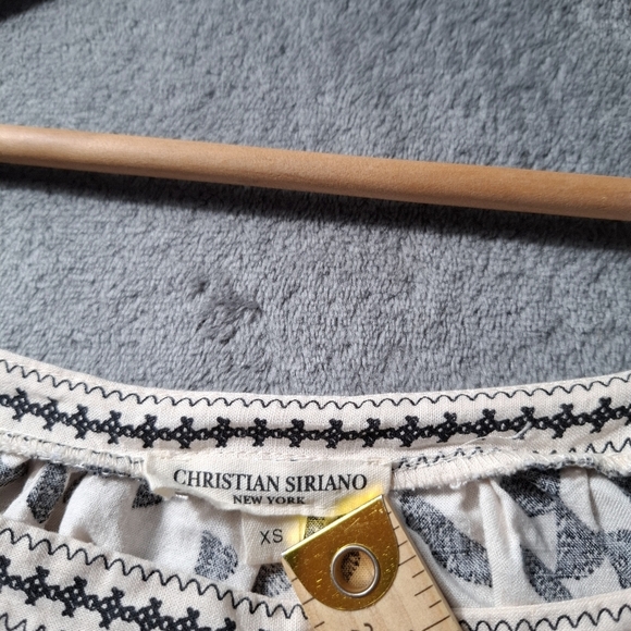 Christian Siriano NY Boho Blouse Crochet Lace Floral Top Sz XS Linen Blend - Picture 6 of 7